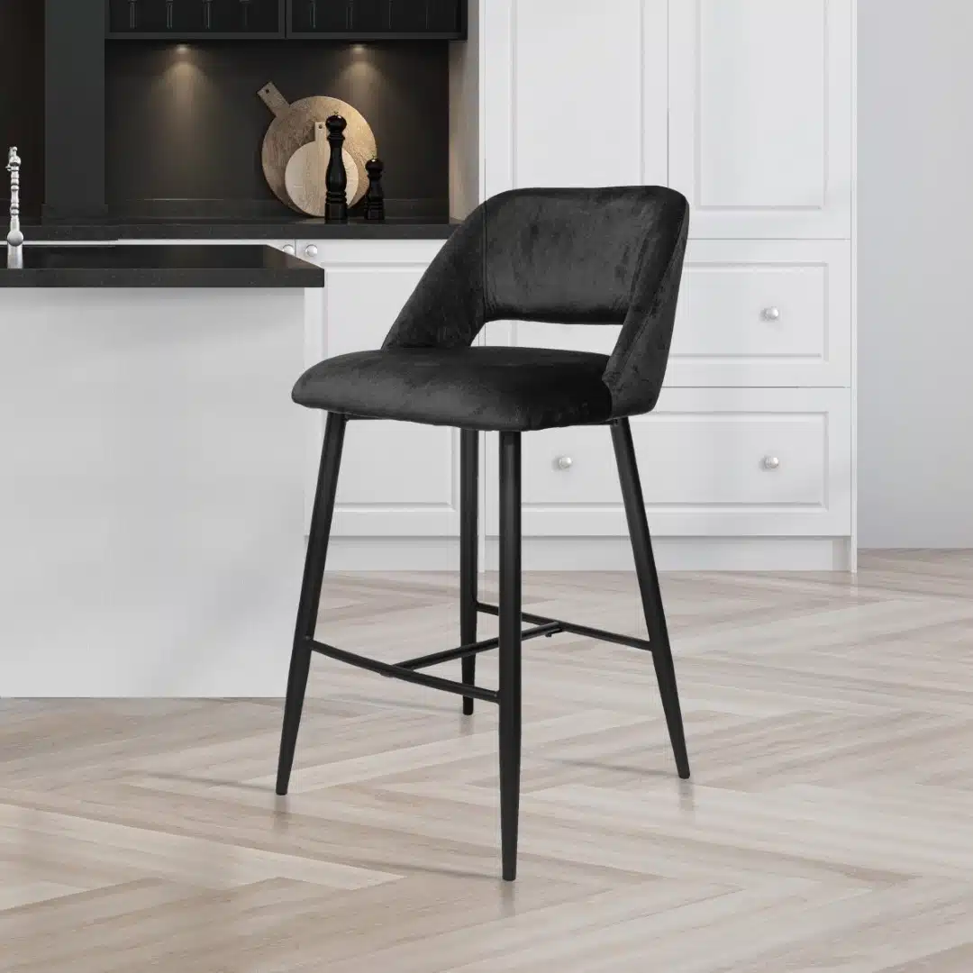 כיסא בר קטיפה שחור - כסאות בר מעוצבים בבד קטיפה שחור - רהיטים מעוצבים לבית ולמשרד - איכות פרימיום | סטייל מאסטר רהיטים