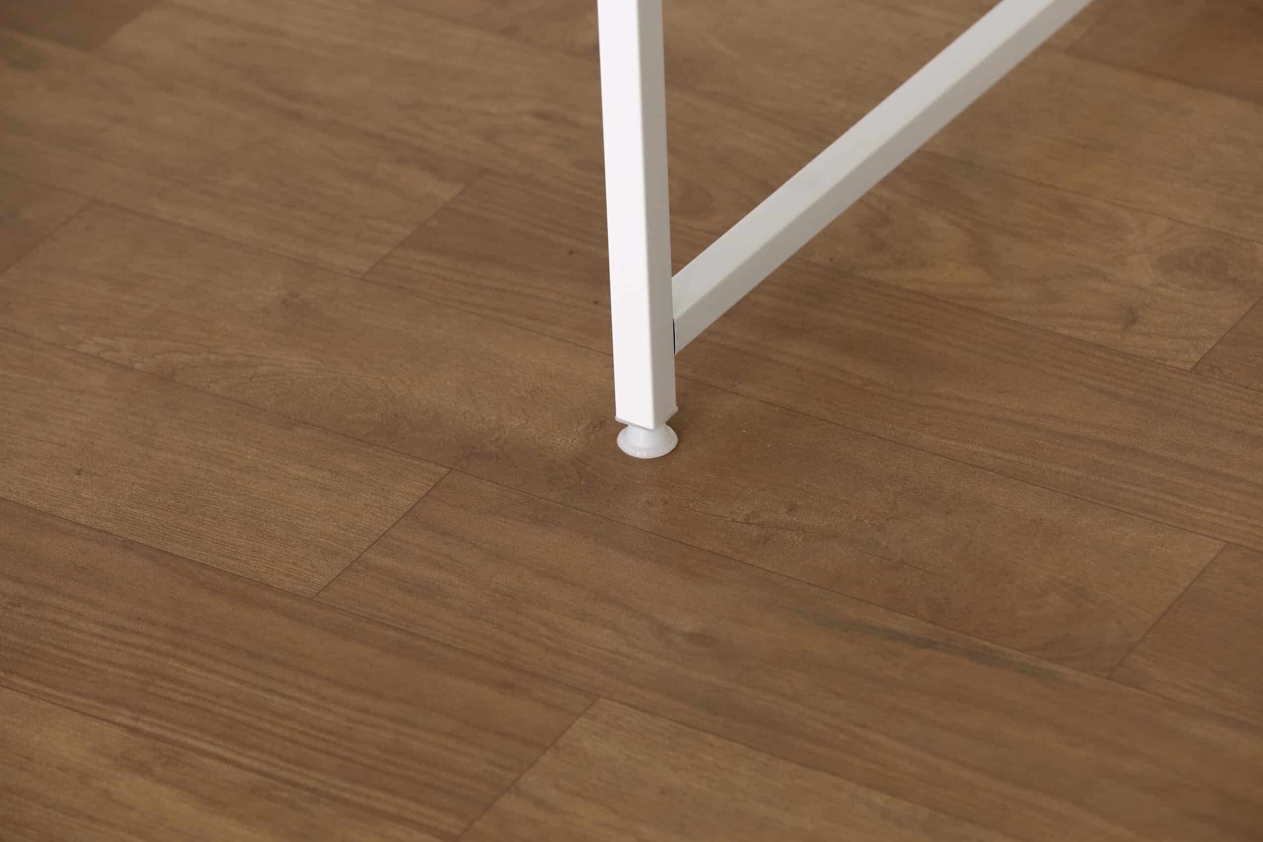 שולחן כתיבה קטן לבן - שולחן מחשב רוחב 80 ס"מ - רהיטים מעוצבים לבית ולמשרד - איכות פרימיום | סטייל מאסטר רהיטים