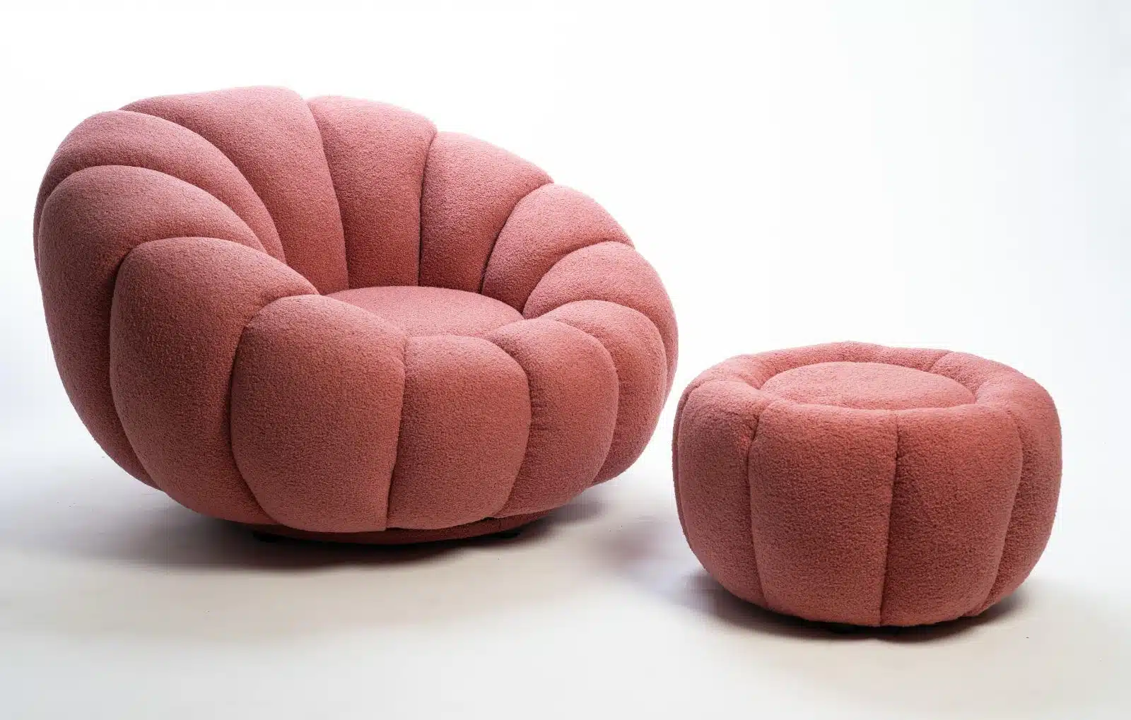 כורסא מעוצבת עם הדום בד ורוד - כורסת יחיד מעוצבת בבד ורוד - כורסאות מעוצבות סטייל מאסטר רהיטים - רהיטים איכותיים לבית ולמשרד