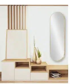 מראה אובלית עם מסגרת מוזהבת