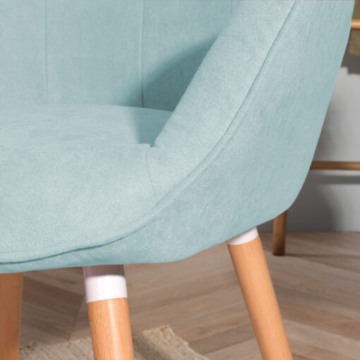 כורסא מעוצבת בצבע מנטה