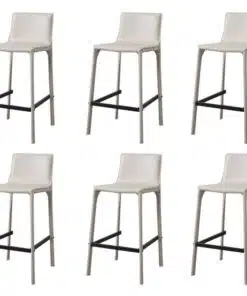 כסאות בר בצבע קרם