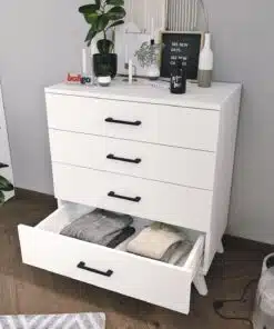 קומודה לבנה