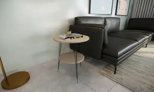 שולחן סלון קטן עגול בגוון עץ אלון