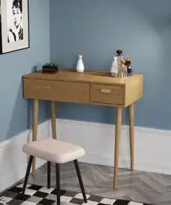 שידת איפור עם מראה ומגירות