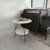 שולחן צד לסלון עגול דמוי שיש לבן