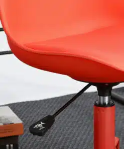 כסא אדום מסתובב