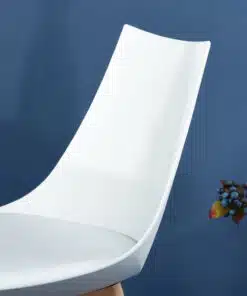 כסא אוכל לבן