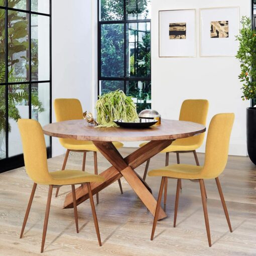 כסאות מעוצבים לפינת אוכל רגלי עץ ריפוד בצבע חרדל