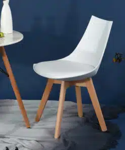 כסאות פינת אוכל לבנים