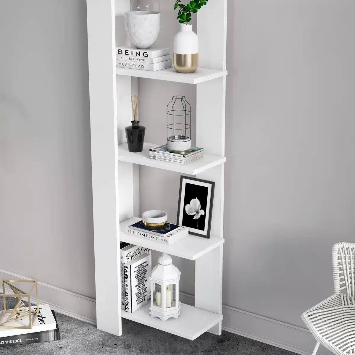 יחידת מדפים לבנה - ספרייה צרה בצבע לבן - ארון משרדי סטייל מאסטר רהיטים - רהיטים איכותיים לבית ולמשרד יחידת מדפים לבנה