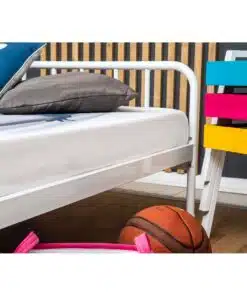 מיטה מתכת רוחב 120 לבנה