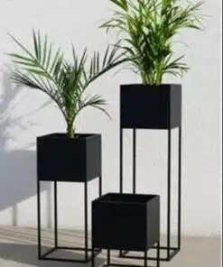 מעמד מרובע לעציצים