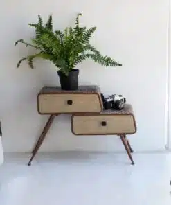 שידת צד בעיצוב מיוחד - רטרו