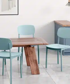 כסא טורקיז מפלסטיק