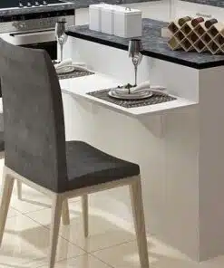 אי למטבח עם מגירות