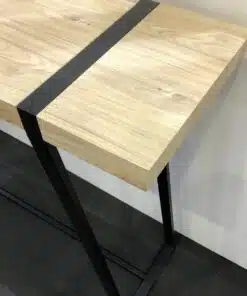 שולחן לכניסה לבית