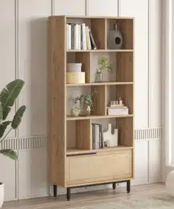 ארון ספרים מעץ