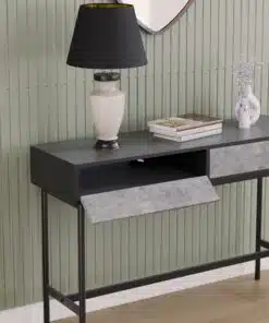 קונסולה עם תאי אחסון