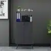 ארון לקלסרים עם מנעול