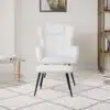 כורסא מעוצבת לבנה
