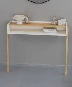 קונסולה צרה לכניסה