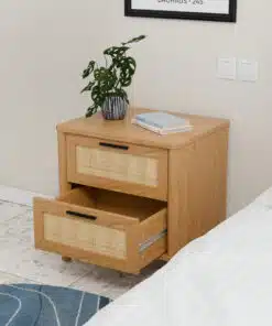 שידת לילה כפרית ראטן ואלון