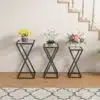 שולחנות לעציצים ודקורציה