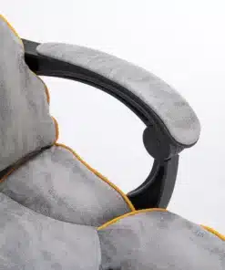 כיסא עם הדום