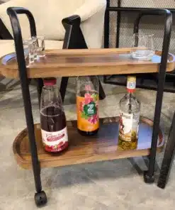 עגלת משקאות חריפים