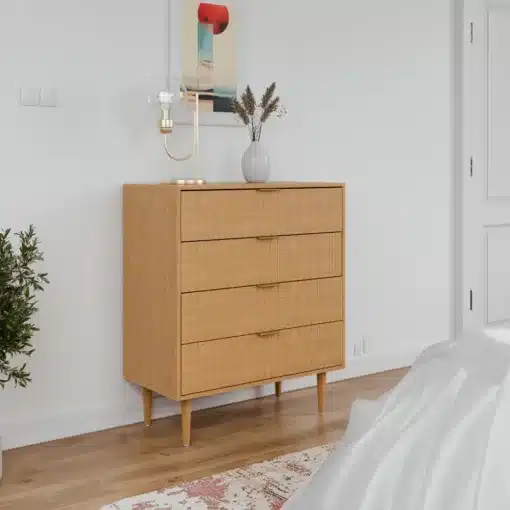 קומודת ארבע מגירות בעיצוב אלגנטי ויוקרתי אלון