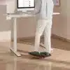 משטח עמידה לשולחן חשמלי