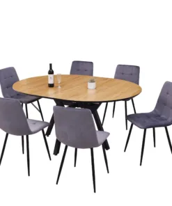 פינת אוכל עם כסאות