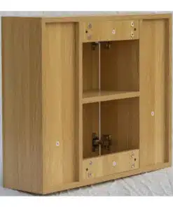 ארונית תלויה מעץ