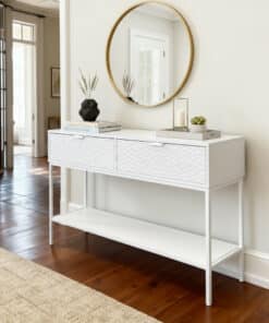 קונסולה לכניסה לבית