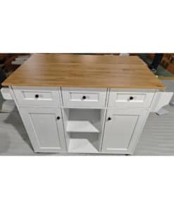 אי למטבח גדול