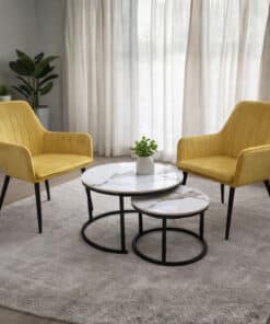 כורסאות קטיפה צהובות