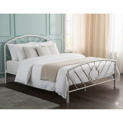 מיטה זוגית לבנה