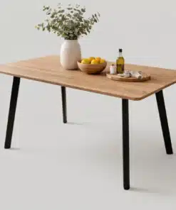 שולחן אוכל קטן