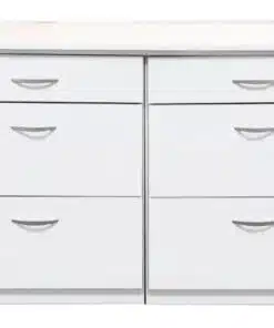 אי למטבח עם שולחן