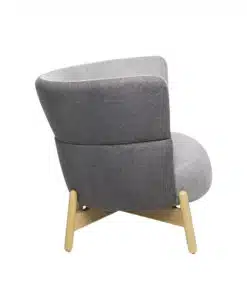 כורסת אירוח