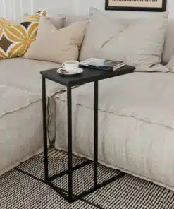 שולחן