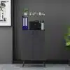 ארון לקלסרים עם מנעול