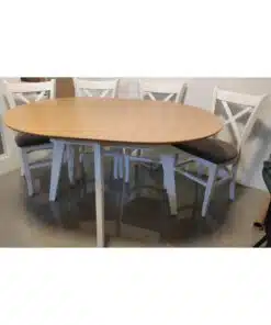 פינת אוכל אובלית