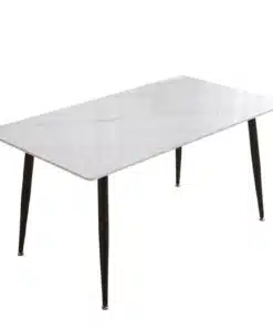 שולחן אוכל לבן