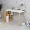 שולחן עבודה עם אחסון